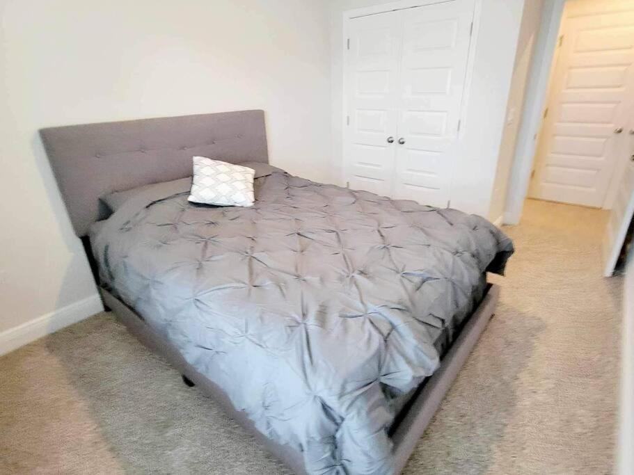 شقة Brand New House In Pensacola,Ev Connector Available المظهر الخارجي الصورة